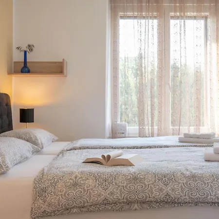 Comfy For Two 아파트 풀라